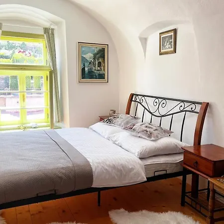 Apartment Veles *