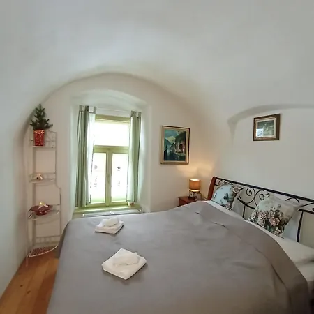 Apartment Veles *